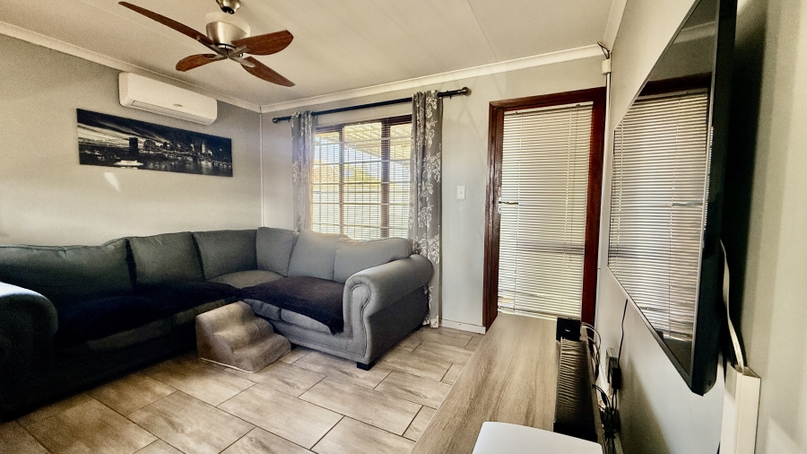 2 Bedroom Property for Sale in Sherwood Eastern Cape